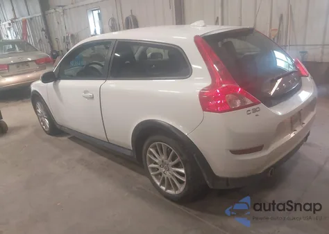 2011 Volvo C30 T5/T5 R-Design from USA, damaged, VIN YV1672MK3B2225625